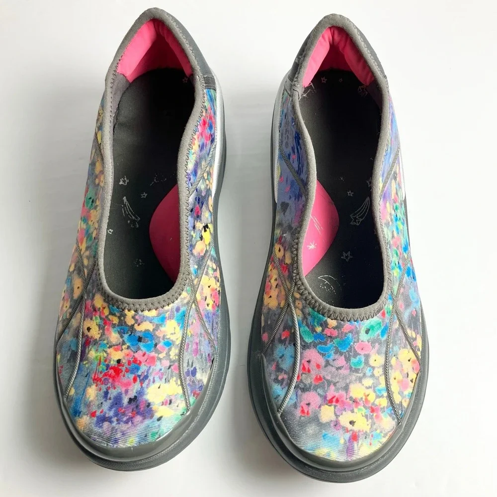 BZees Ruby Slip-On Athleisure Shoe Air-infused Wedge Sole Machine wash Sz 6.5W